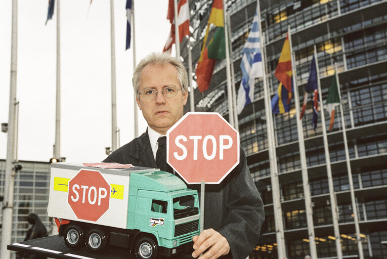 Demonstration of MEP Hans-Peter MARTIN against Truck Transport