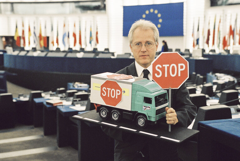 Demonstration of MEP Hans-Peter MARTIN against Truck Transport