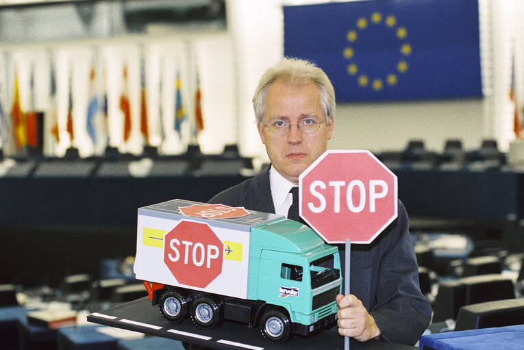 Demonstration of MEP Hans-Peter MARTIN against Truck Transport