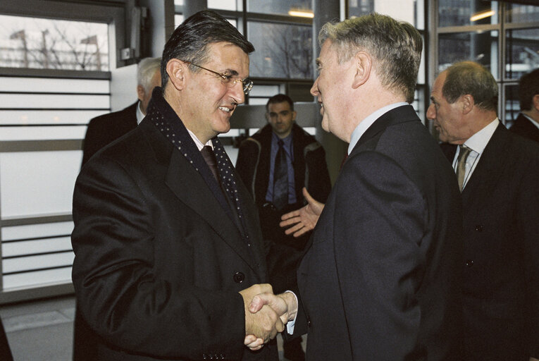 Valokuva 9: Pat COX - EP President meets with Svetozar MAROVIC, President of Serbia-Montenegro