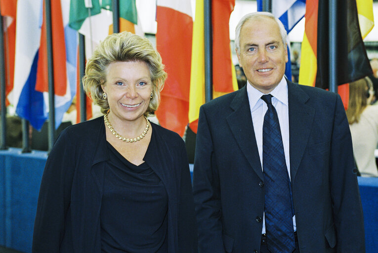 Fotografie 2: Commissioner Viviane REDING with MEP Roy PERRY in Strasbourg