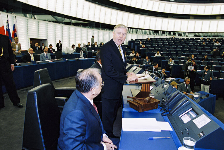 Fotografie 17: The President of Romania addresses the plenary session in Strasbourg