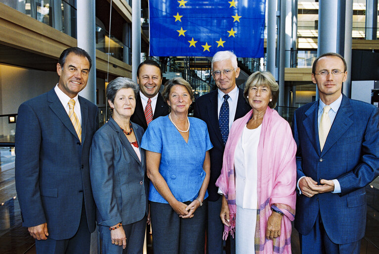 Foto 9: Group picture of the Austrian MEPs of the EPP group