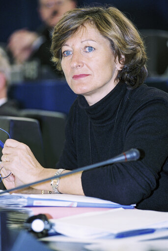 Foto 14: MEP Jacqueline ROUSSEAUX in Plenary Session at the European Parliament in Strasbourg