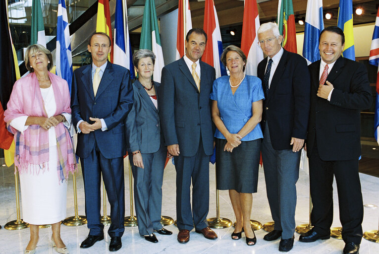 Foto 2: Group picture of Austrian MEPs of the EPP group