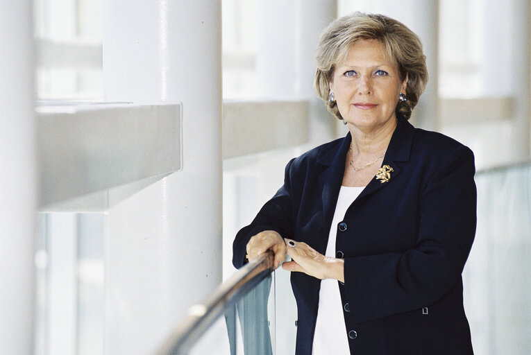 Fotografie 21: Portrait of MEP Marie-France STIRBOIS in Strasbourg