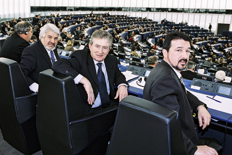 Nuotrauka 2: MEPs Jean SAINT-JOSSE and Jean-Louis BERNIE at the European Parliament in Strasbourg