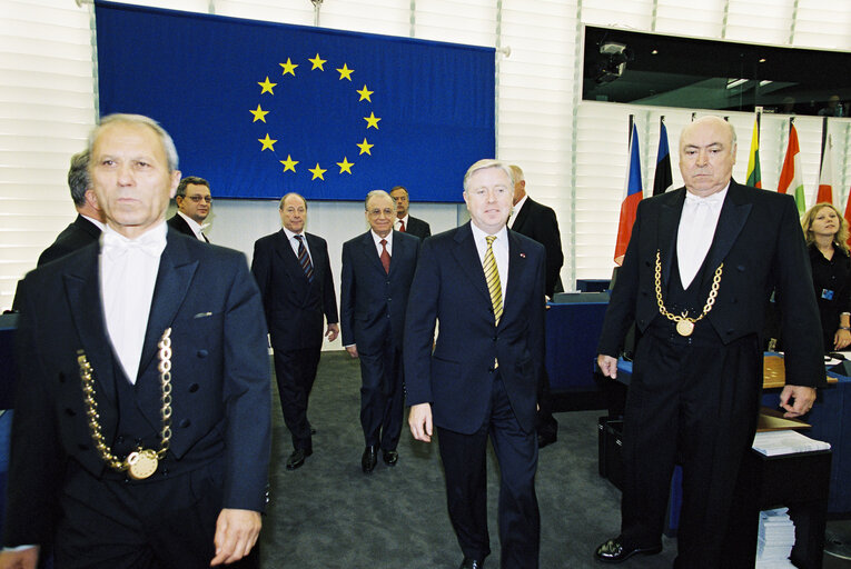 Fotografie 14: The President of Romania addresses the plenary session in Strasbourg