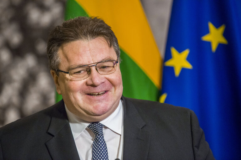 Billede 12: Handover ceremony of  ' February 16th Act of Lithuanian Independence '