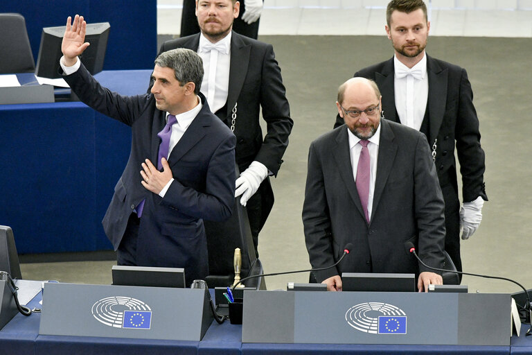 Valokuva 11: Official visit of the President of Bulgaria to the European Parliament in Strasbourg - Formal address to the Plenary