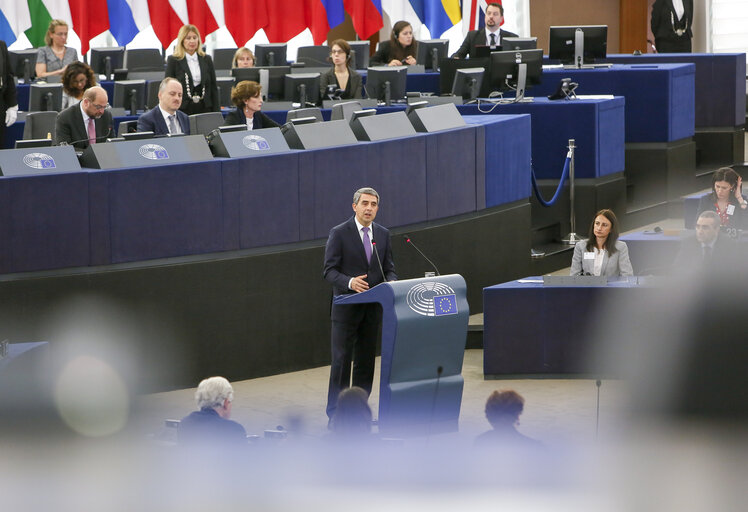 Valokuva 25: Official visit of the President of Bulgaria to the European Parliament in Strasbourg. Formal address to the Plenary