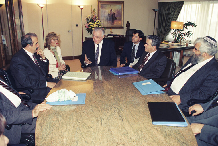 Fotagrafa 2: EP President meest with the participants of the meeting of the EP delegation for relations with Israel