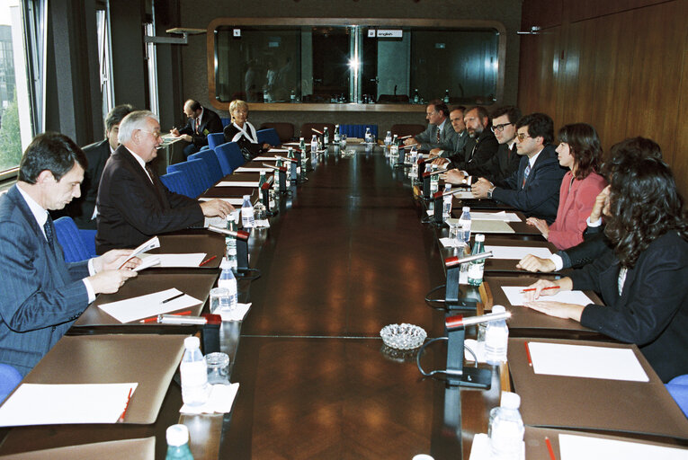 Photo 2: EP President meets with a delegation from Slovenia