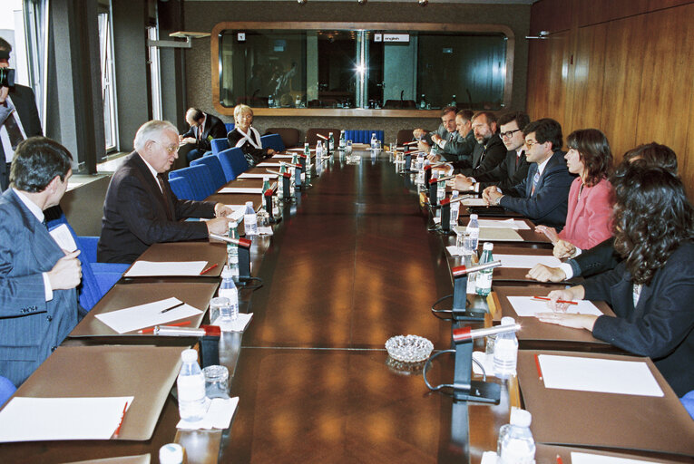 Fotogrāfija 3: EP President meets with a delegation from Slovenia