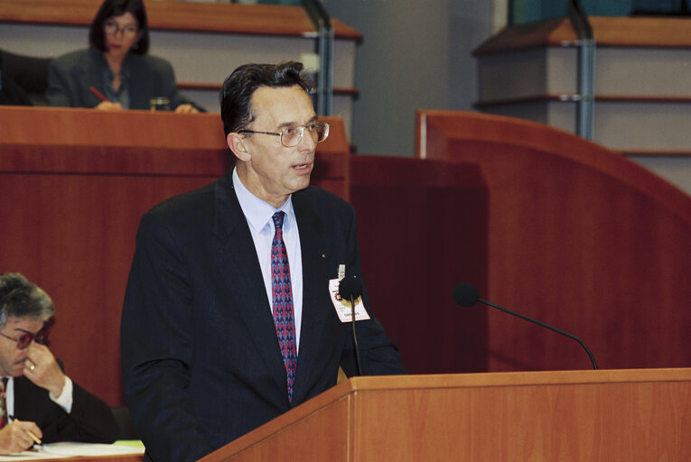 Nuotrauka 40: Conference on Local Authorities at the EP in Brussels in april 1994.