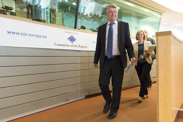 Fotografi 9: Markku MARKKULA, president of the Committee of the Regions.