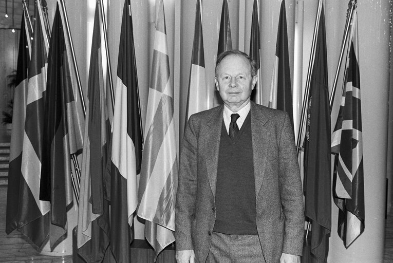 Fotogrāfija 2: Portrait of Sir Fred CATHERWOOD MEP in Strasbourg