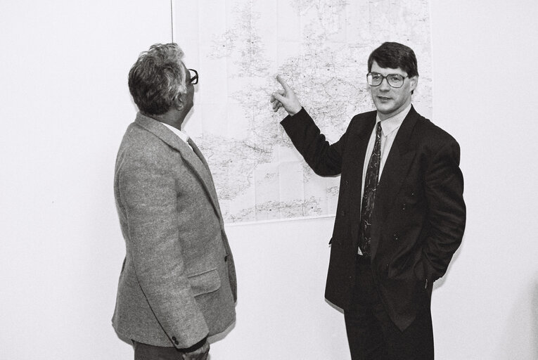 MEP David MARTIN meets with a guest in his office in Strasbourg