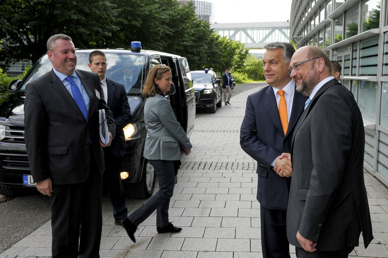 Foto 2: EP President welcomes PM of Hungary