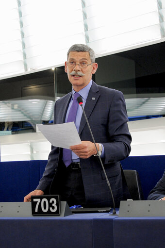 Fotografia 15: Plenary Session week 21 2015 in strasbourg - European Agenda on Migration  Council and Commission statements