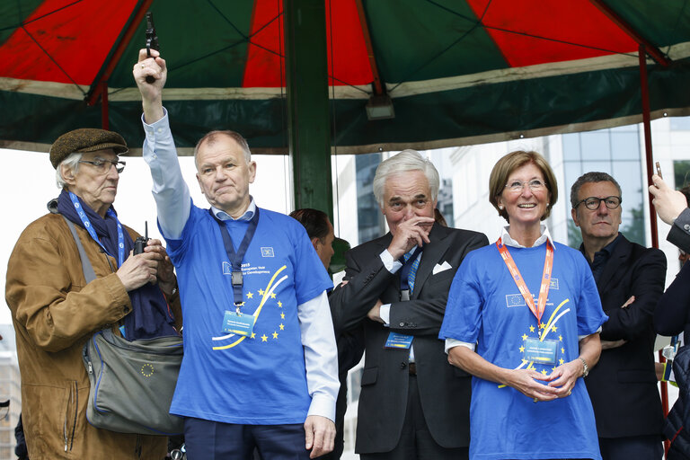 Photo 40 : European institutions staff members in the 20km of Brussels