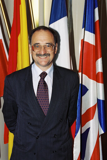 Foto 4: Portrait of MEP in October 1994