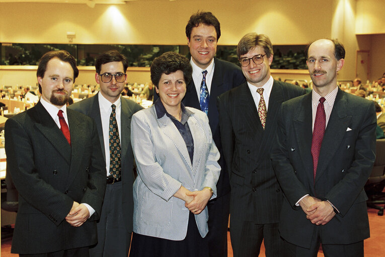 The MEPs Pauline GREEN, Richard HOWITT, Peter SKINNER in Brussels in March 1994.