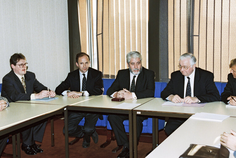 Foto 6: EP President takes part in a meeting with Spanish visitors in Strasbourg