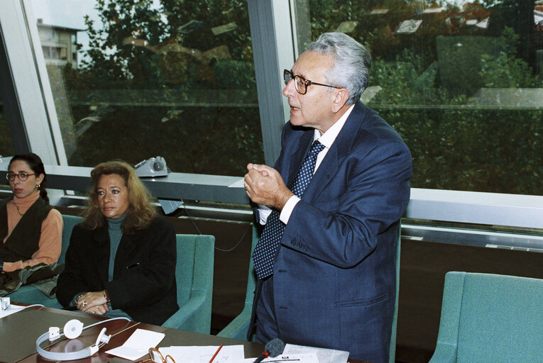 Fotografia 8: Italian MEPS meet with guests