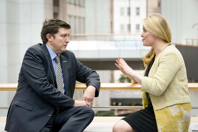 Photo 1 : MEPs Emma McCLARKIN and Andrew LEWER in Brussels