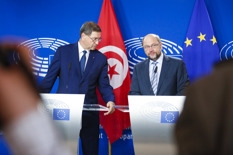 Fotografia 7: Martin SCHULZ - EP President meets with Habib ESSID, Prime Minister of Tunisia