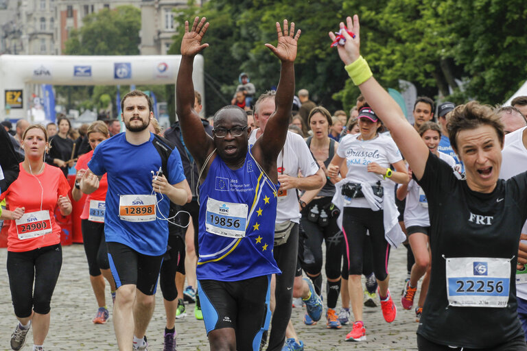 Photo 2 : European institutions staff members in the 20km of Brussels