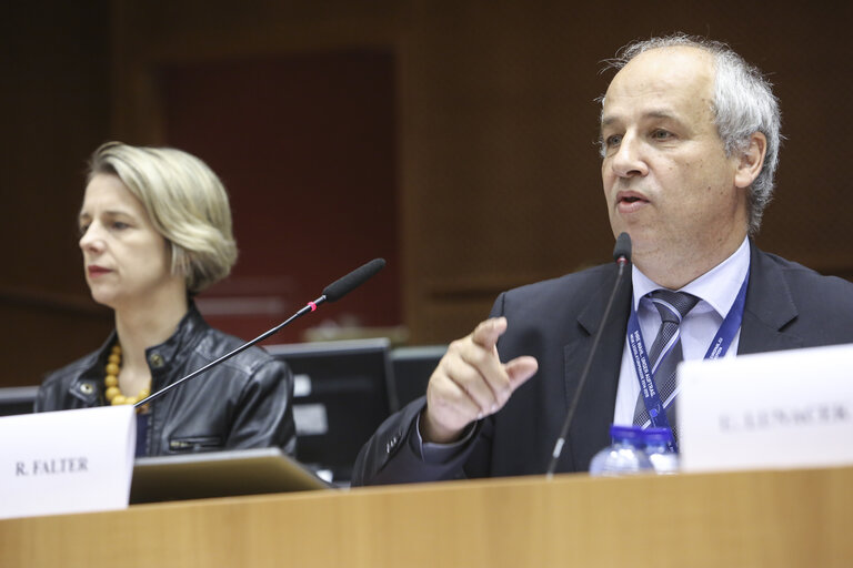 Open Doors Day 2015 - Opening Ceremony. European Parliament Vice-President introduces two Sahkarov Prize Laureates