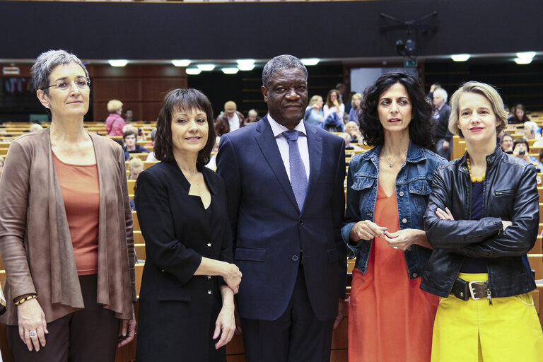 Family Picture at the Open Doors Open on European Day 2015