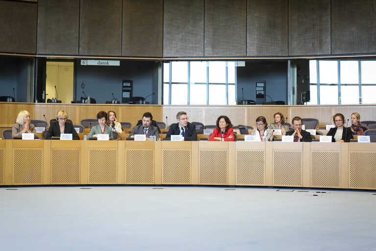 Photo 16: Agreement between Parliament, Council and Commission on final wording of the European Law on Transmissible Animal Diseases