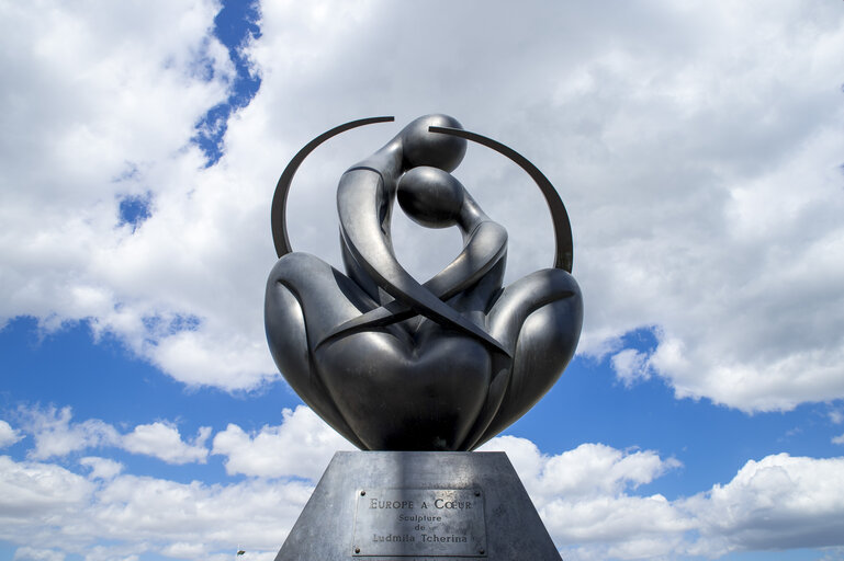 Fotografija 14: EUROPE A COEUR Sculpture de Ludmila Tcherina