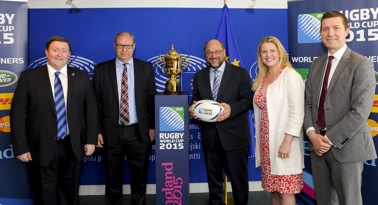 Foto 5: The Rugby Word Cup Trophy stopped at the European Parliament in Strasbourg on its World Tour