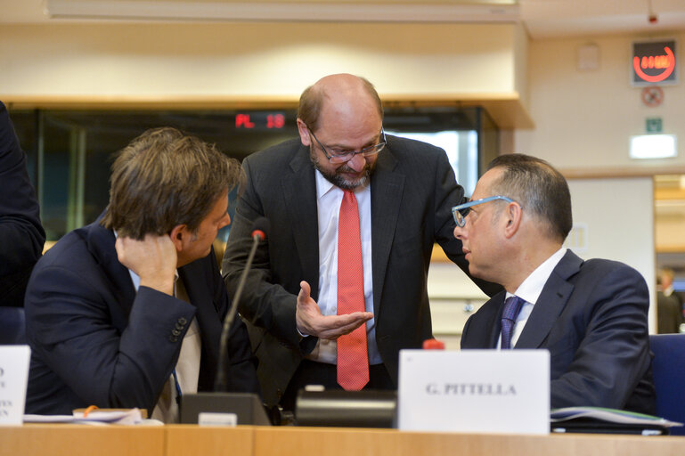 Fotografija 1: Meeting of the Conference of Presidents