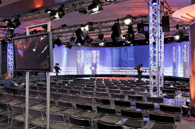 Suriet 2: TV Set WDR television for the CIVIS Media Prize