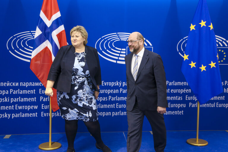 Снимка 2: Martin SCHULZ - EP President meets with Erna SOLBERG, Prime Minister of Norway