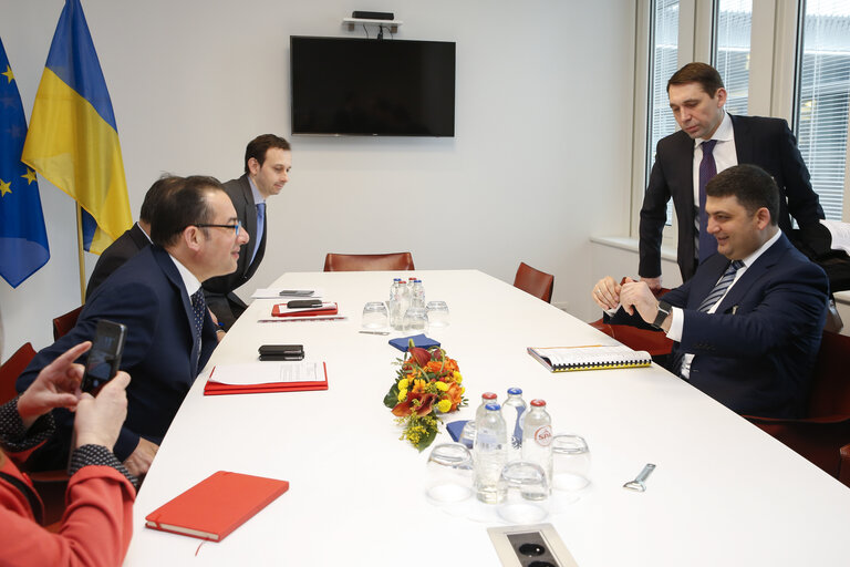 Fotografia 2: Gianni PITTELLA meets with Volodymyr GROYSMAN, Chairman of the Verkhovna Rada