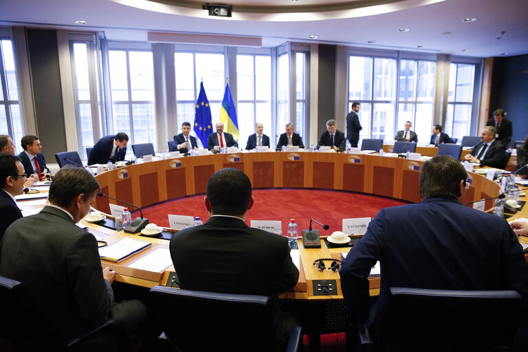 Fotogrāfija 2: EP President meets with EP group leaders  and VRU fraction leaders (Verkhovna Rada of Ukraine )