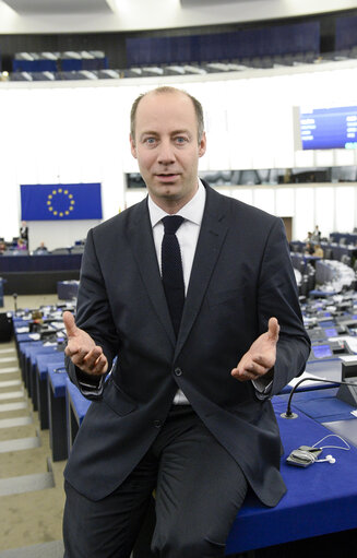 Fotó 7: Arne LIETZ takes part in Plenary chamber