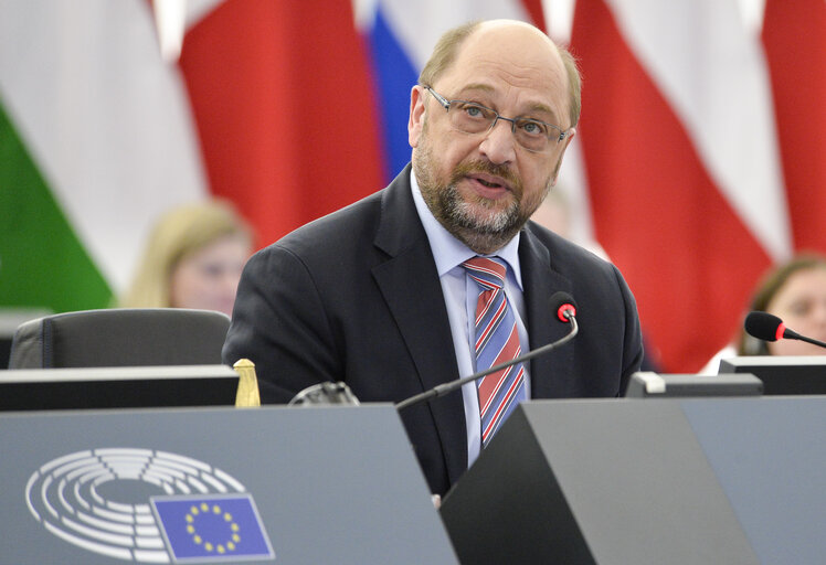 Valokuva 4: Plenary session week 10 2016 in Strasbourg -  Statement by Martin SCHULZ EP President on the exclusion of Golden Dawn MEP.