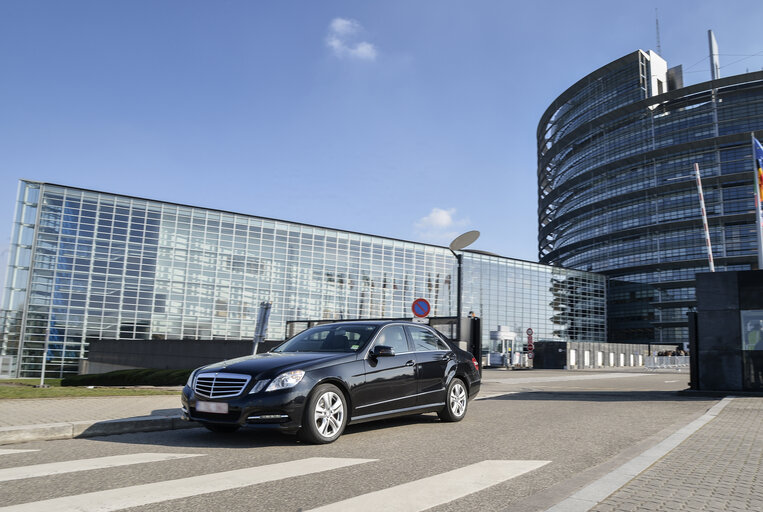 Suriet 2: EP Official Vehicles at the European Parliament in Strasbourg