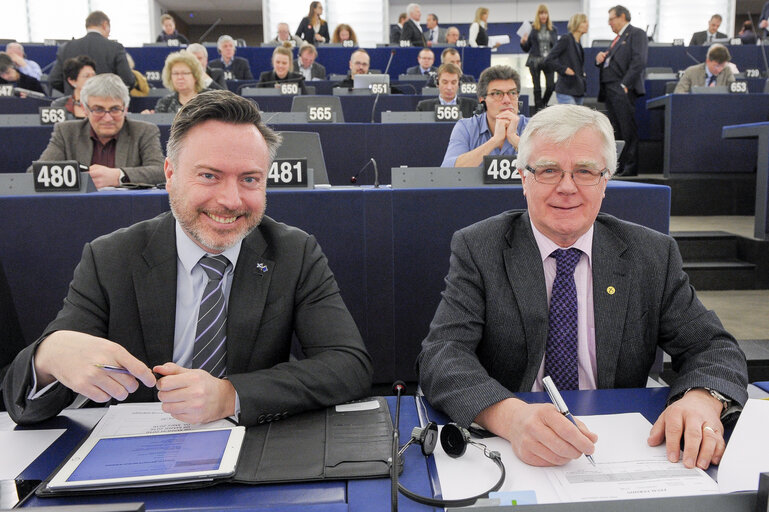 Alyn SMITH and Ian HUDGHTON in plenary session week 10 2016 in Strasbourg