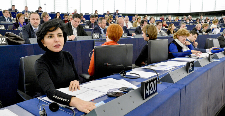 Fotogrāfija 6: Rachida DATI in plenary session week 10  2016 in Strasbourg