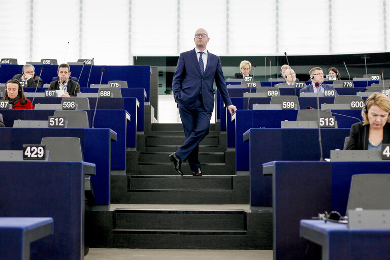 Fotografija 30: Plenary session week 10 2016 in Strasbourg - Order of business