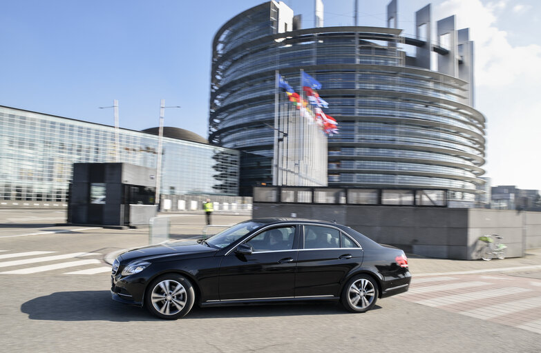 Suriet 5: EP Official Vehicles in Strasbourg