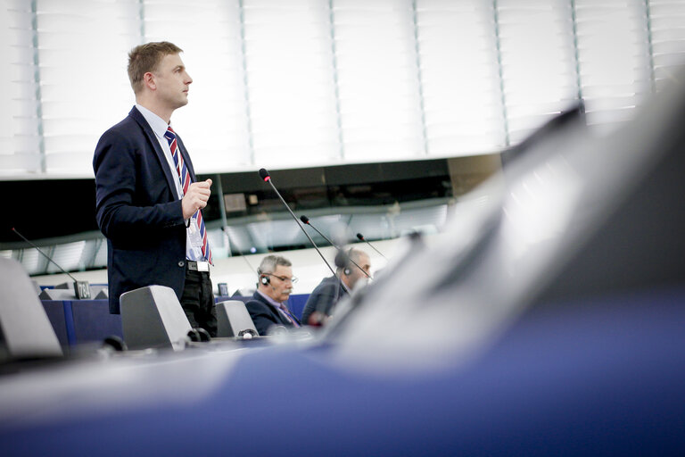 Fotografija 10: Plenary session week 10 2016 in Strasbourg - Animals health